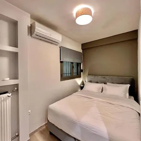 Lovely 1-bedroom 2 Minutes From Beach Athen
